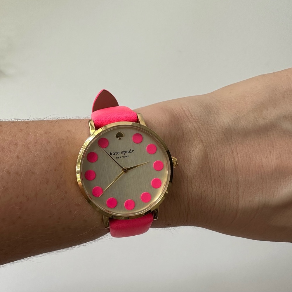 💕♠️ Kate Spade hot neon pink dot watch. Used in good. No box/battery.